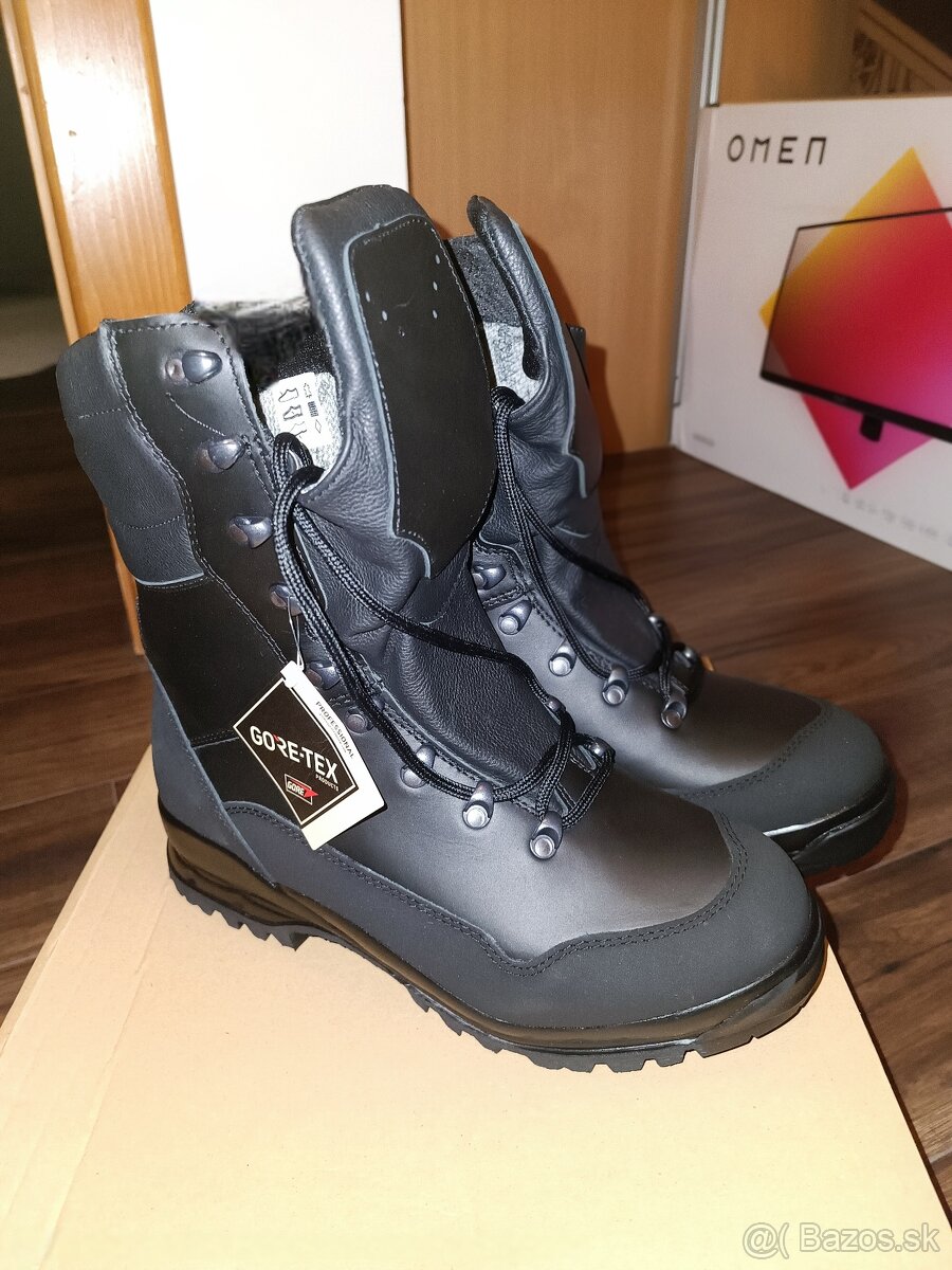 Black squad 43,5 veľkosť 9