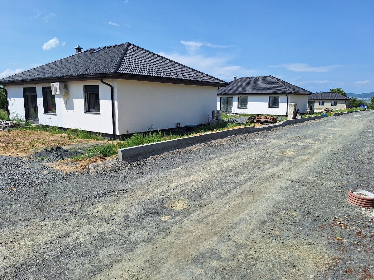 Na predaj 4 izbový byt - rodinný dom s pozemkom, Prešov