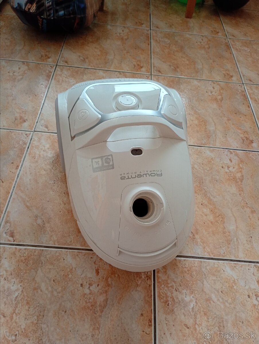 Predám vysávač značky Rowenta