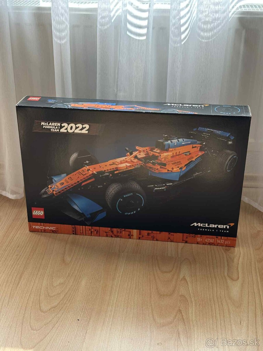 LEGO McLaren Formula 1 Race Car Technic 42141 RARE ERROR