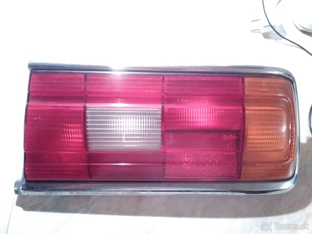 Zadné svetlo BMW 520 E12
