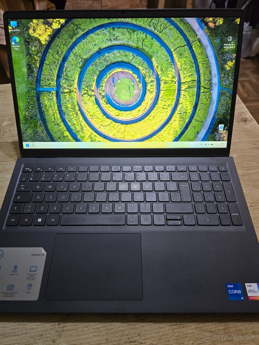 Dell Inspiron 3520 s 512gb ssd diskom 16gb ram a intel core