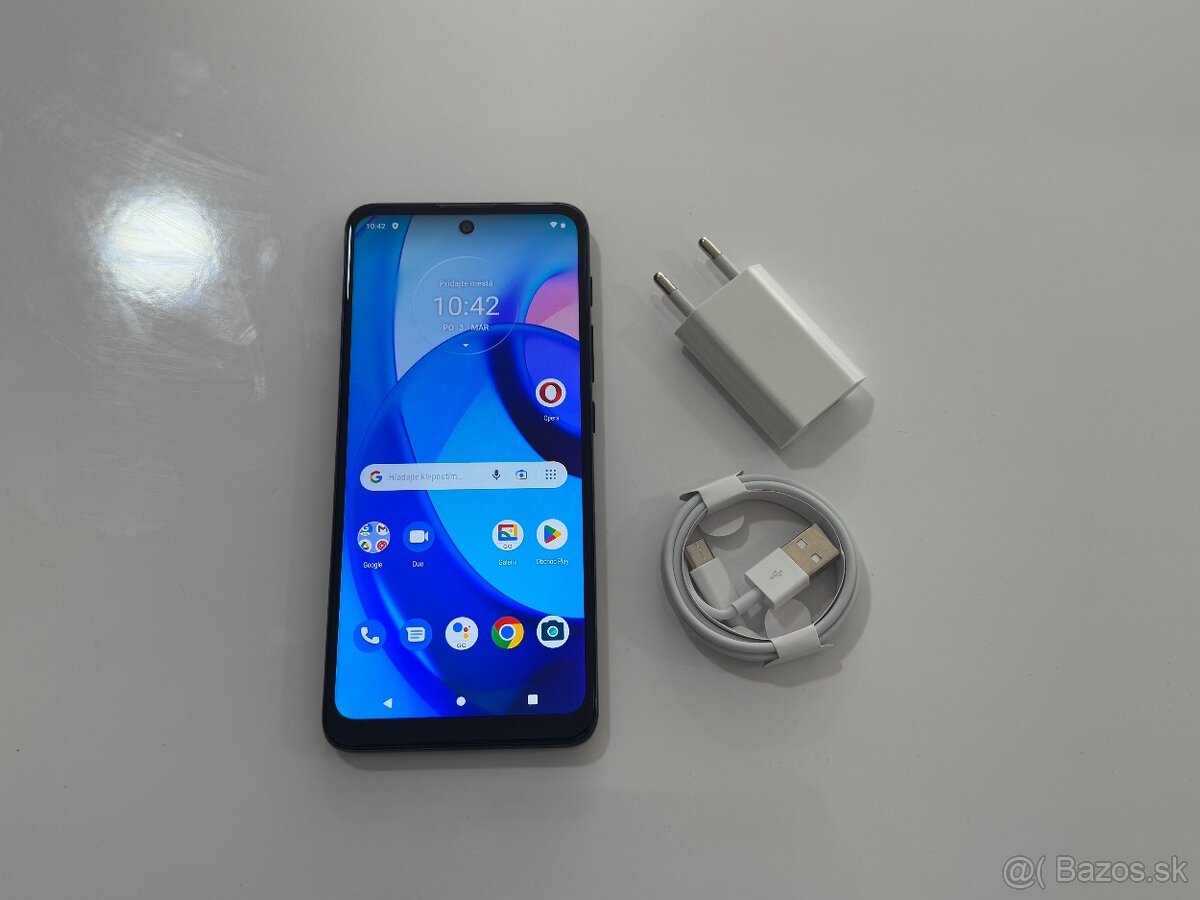 Motorola Moto e30 super stav 2/32GB