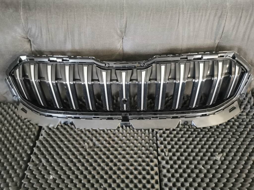 KODIAQ 24 57H MASKA LED