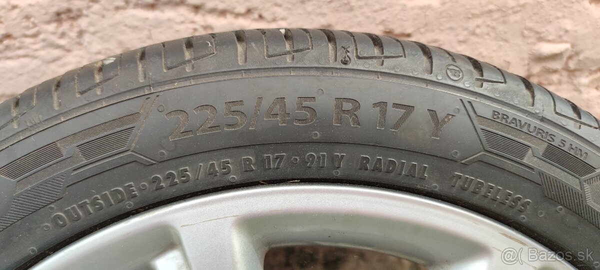 Škoda Zenith 225/45/R17