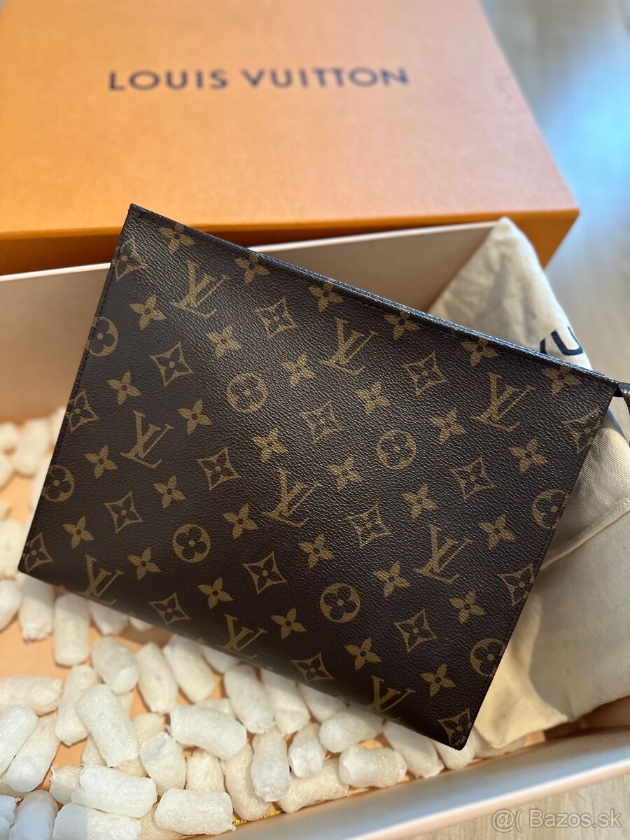 Louis Vuitton toiletry pouch 26