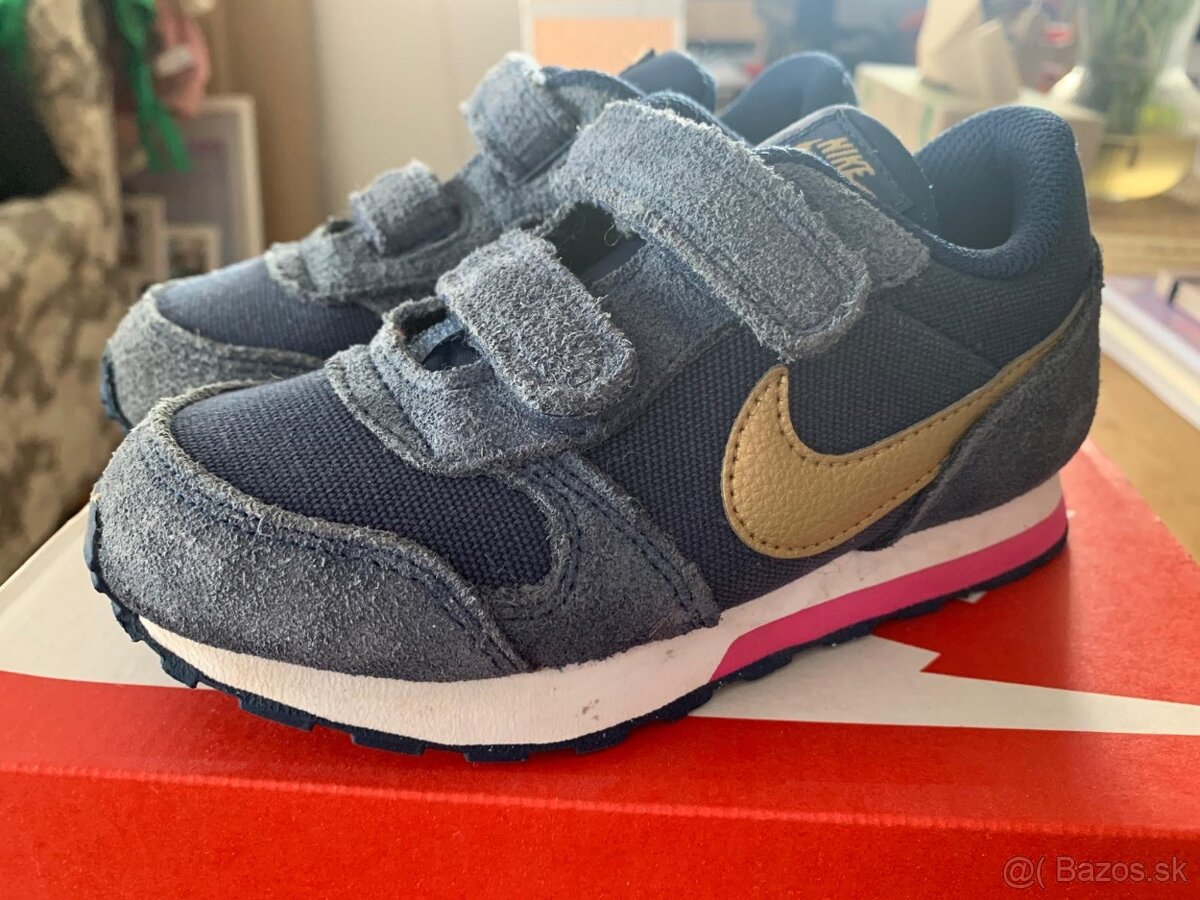 Nike tenisky 27