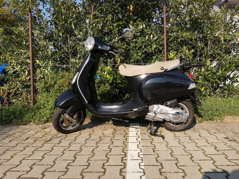 Piaggio Vespa 125 LX
