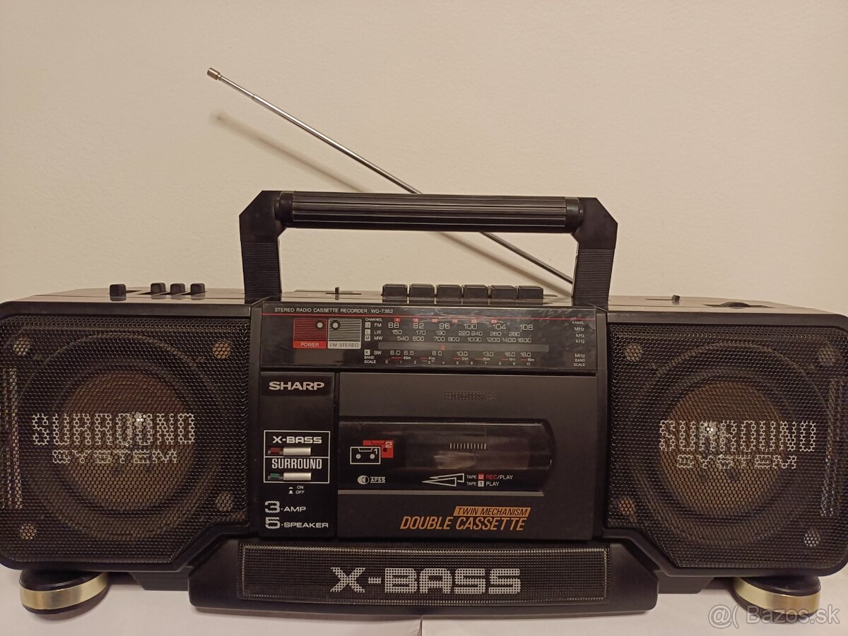Sharp WQ 352 radiomagnetofon Japan