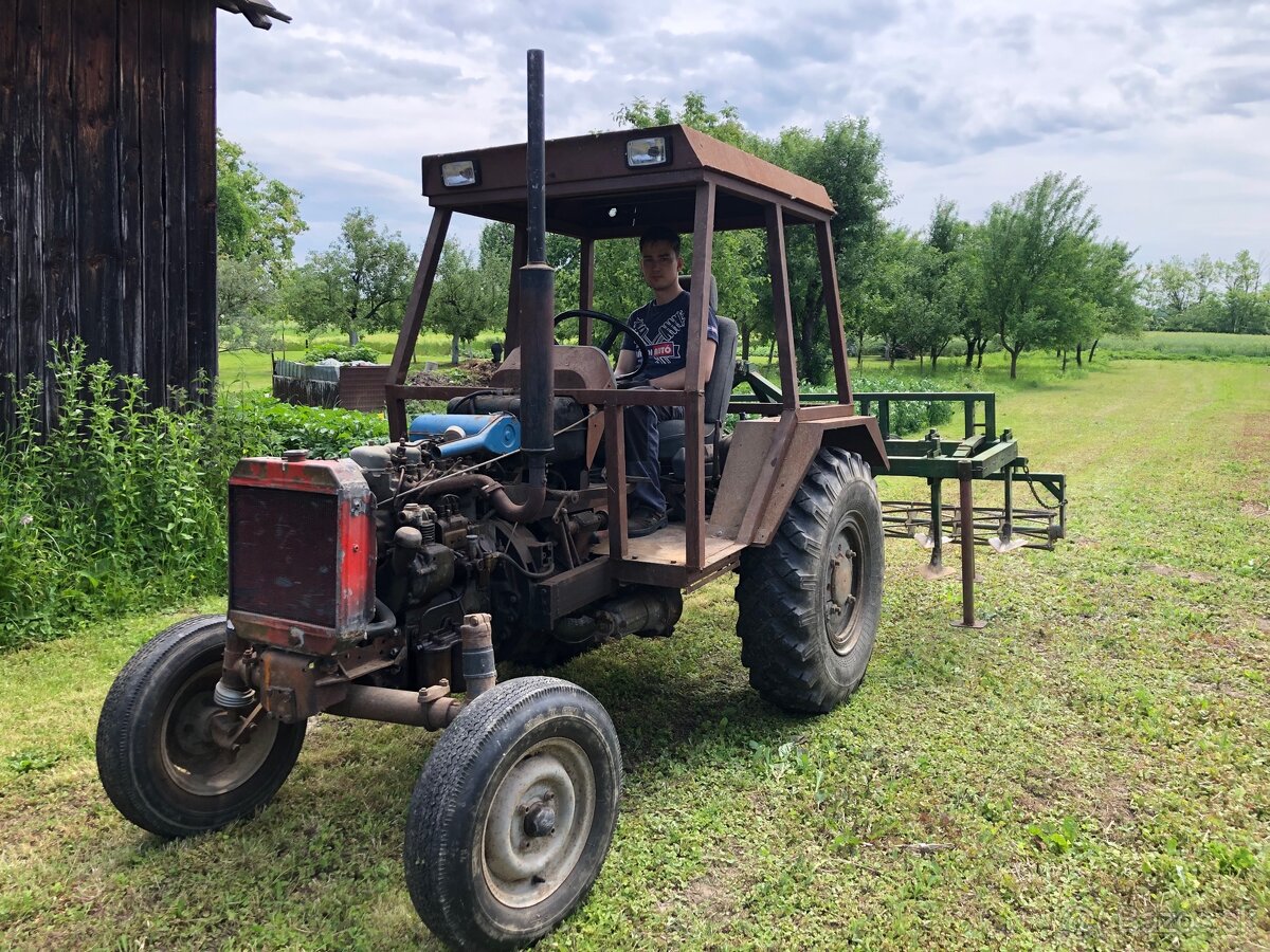 Zetor 3011
