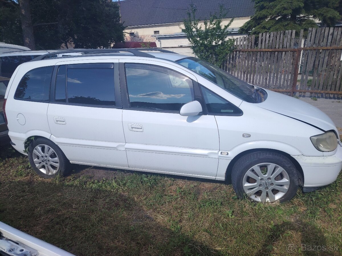 Predám Opel Zafira r.v 2004