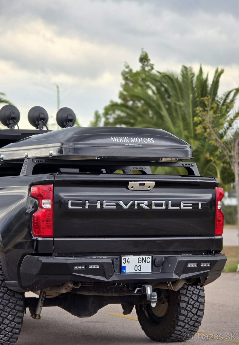 Zadný pevnostný náraznik Chevy Silverado 2019