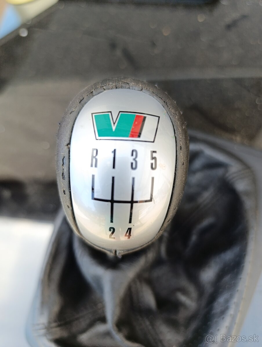 Páka Octavia 1 rs