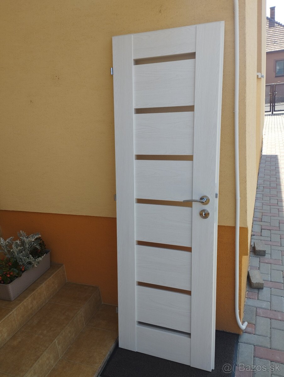 Nové dvere - 60tky prave
