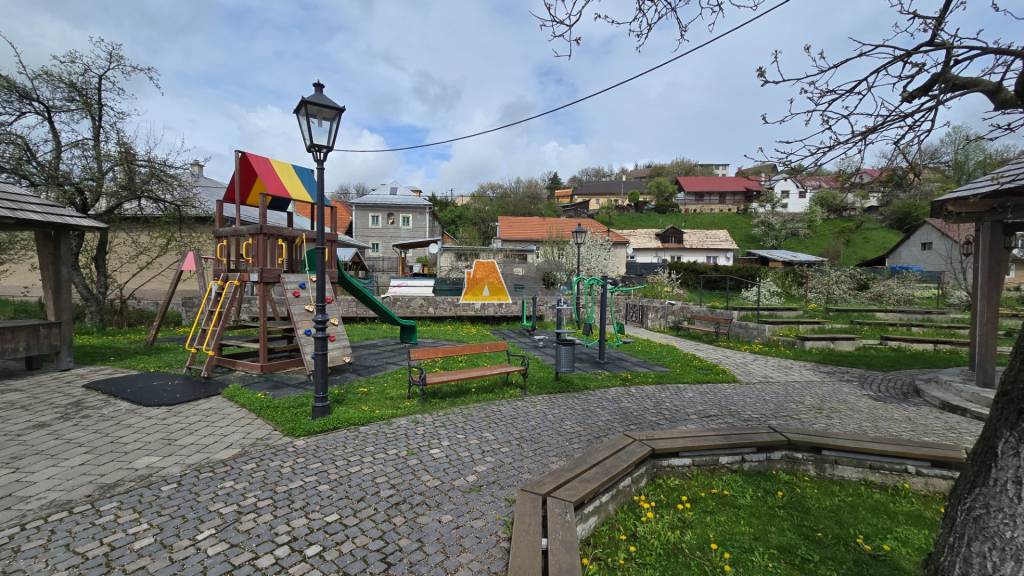 Dom chalupa na predaj Banská Belá - Štiavnica