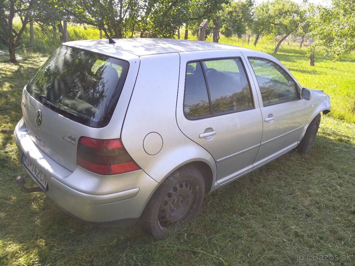 VW Golf 4 4X4 Tdi 96kW v koži
