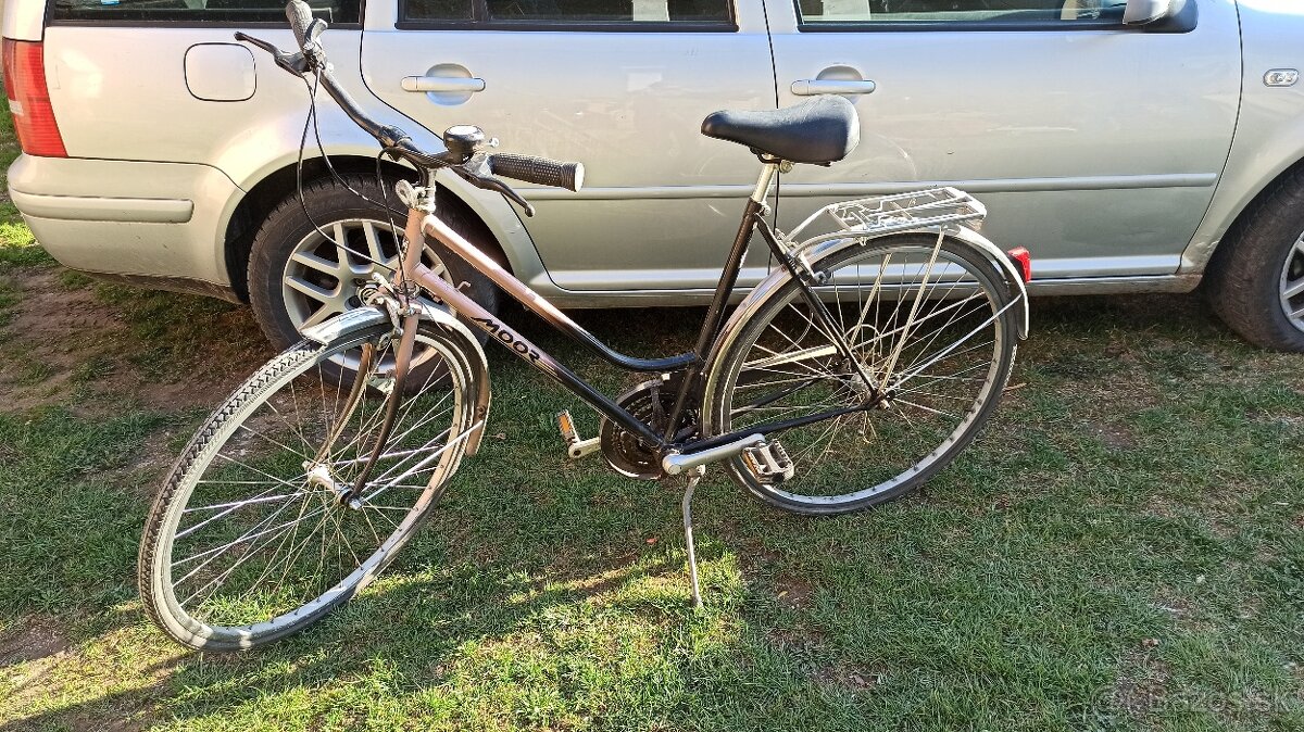 Cestny bicykel MOOR