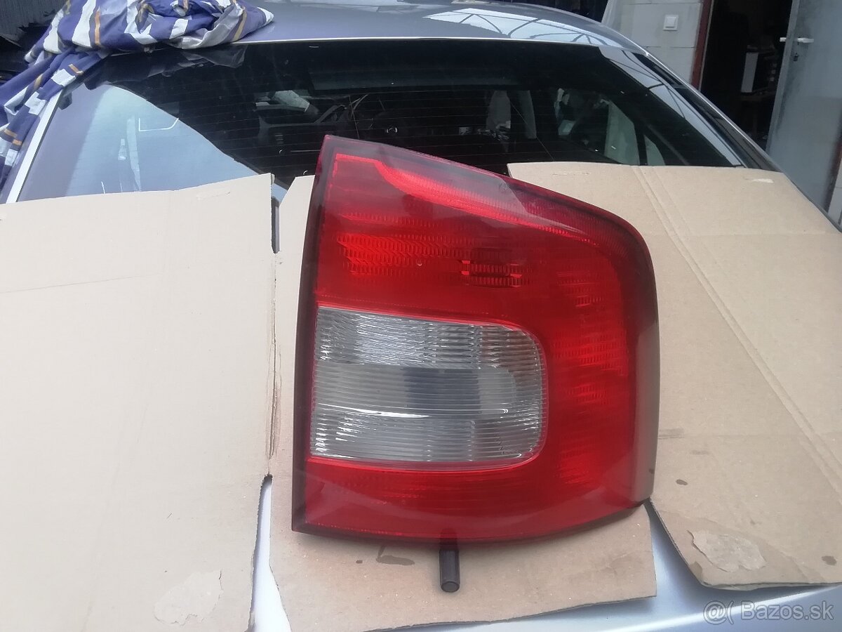 Práve zadné svetlo škoda octavia 2 facelift