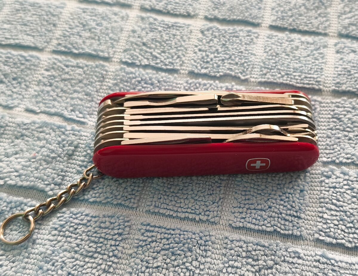 Wenger Delémont Classic 28