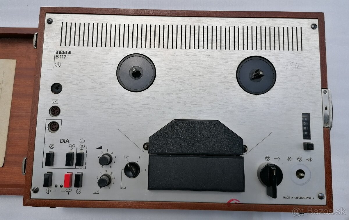 Kotúčový magnetofón TESLA - B 117 (Dia.)