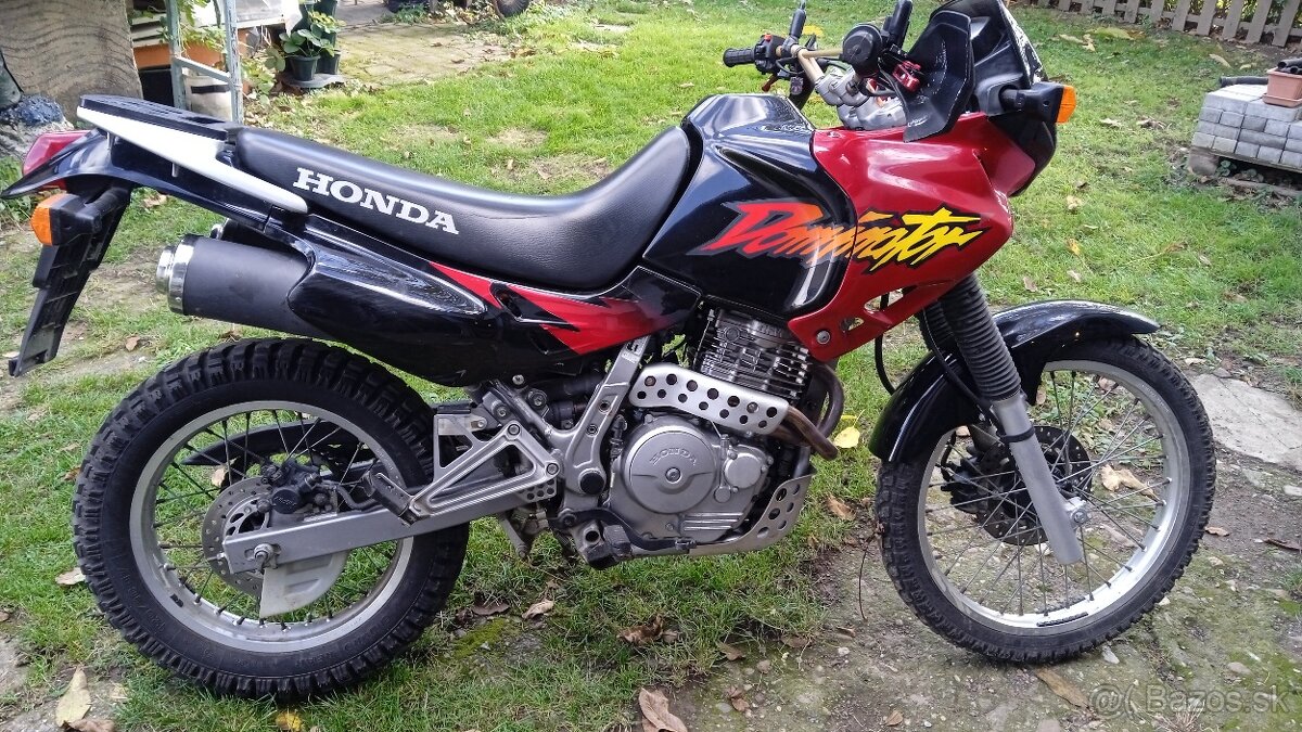 Honda NX650 Dominator