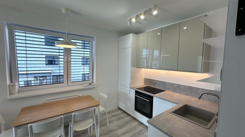 Prenájom nového 2i bytu s garážovým státím, V. Predmerskéh