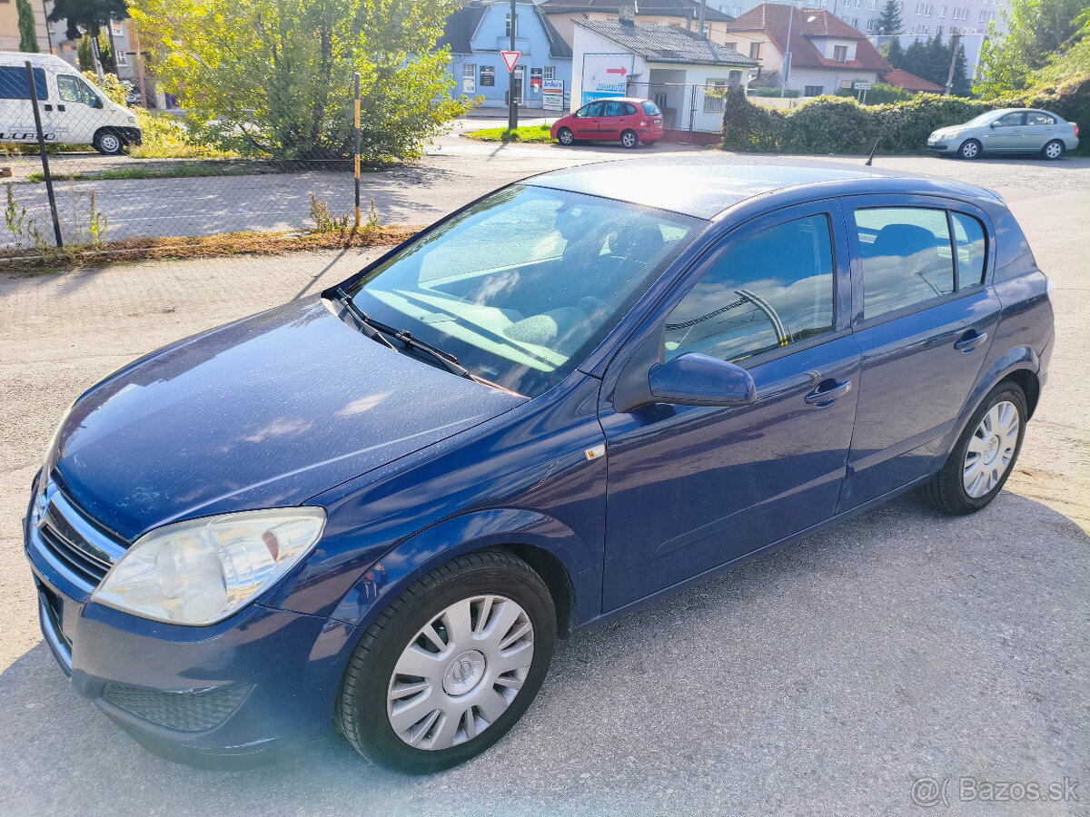 Opel Astra H 2007 benzin 1.6 16V 85kW / 307 000 km
