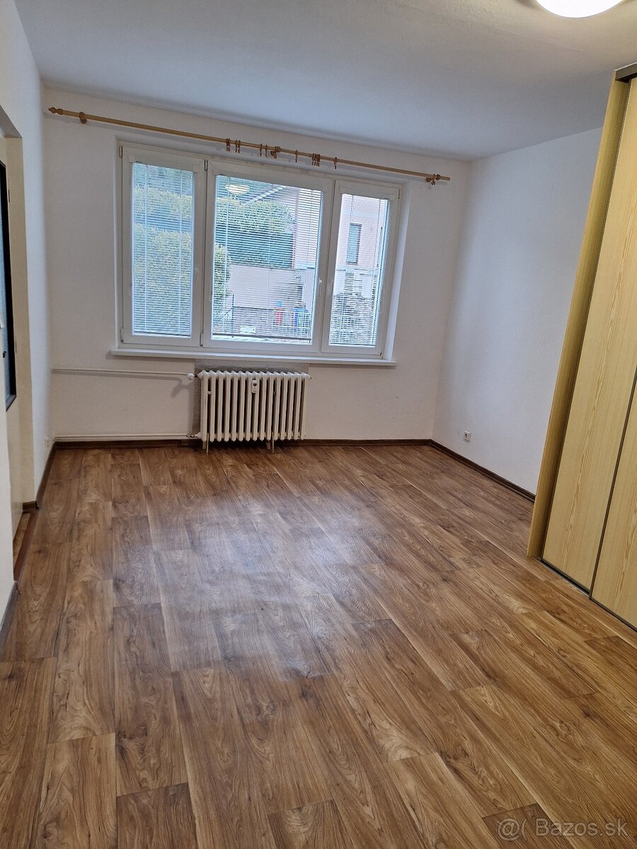 Predám 1 izbový byt na Podborovej