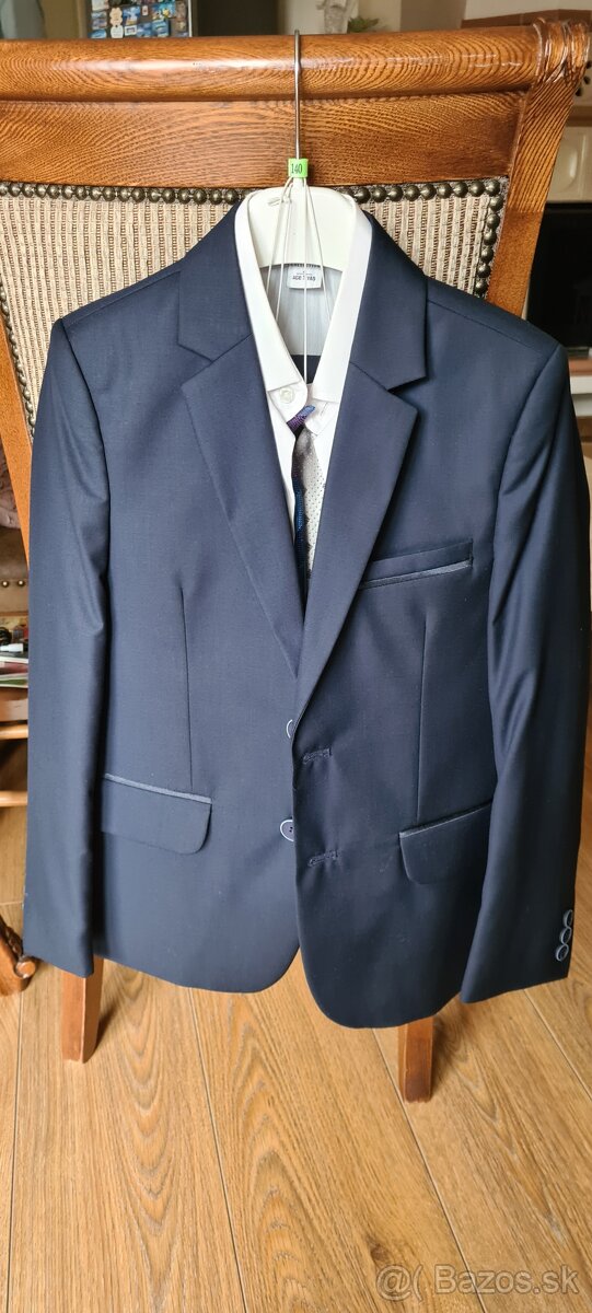 Detský oblek veľkosť 140