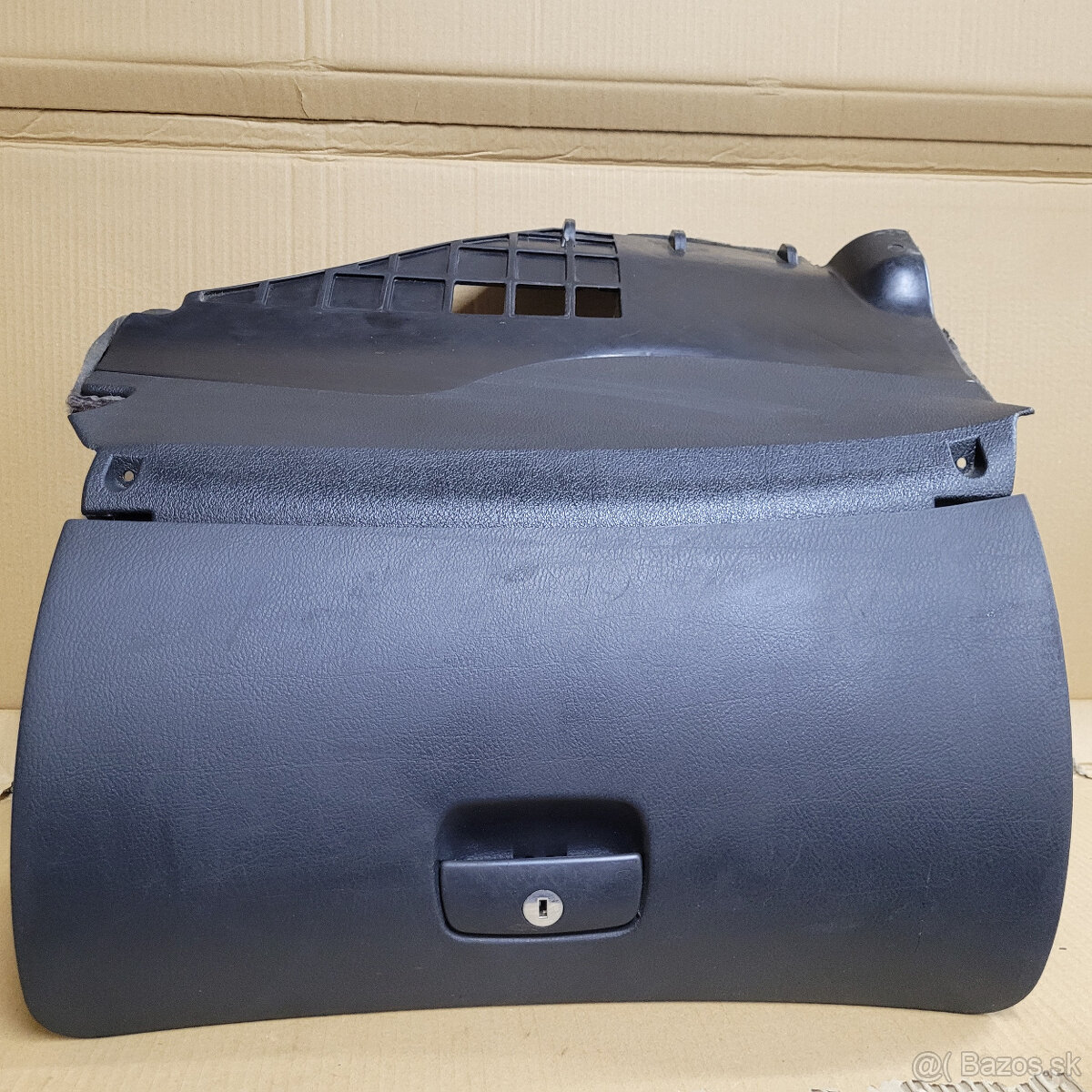 Kastlik Skoda Superb 1