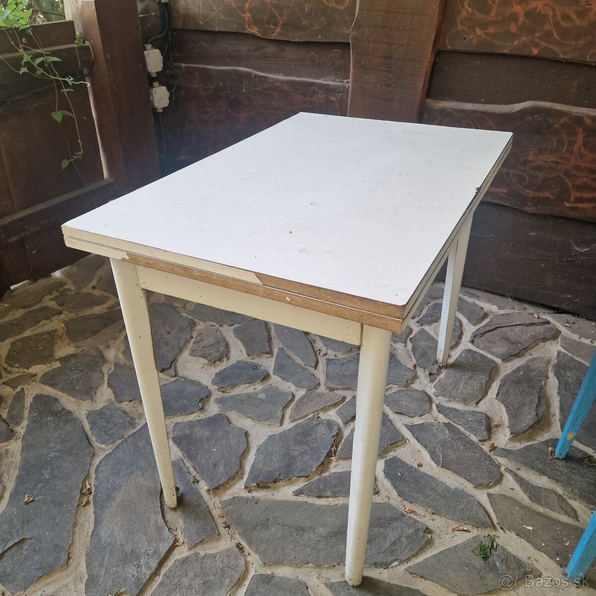 Rozkladací stôl