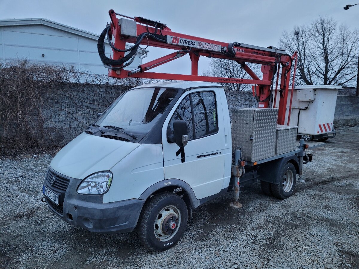 Autoplošina GAZ 4x4 MP16