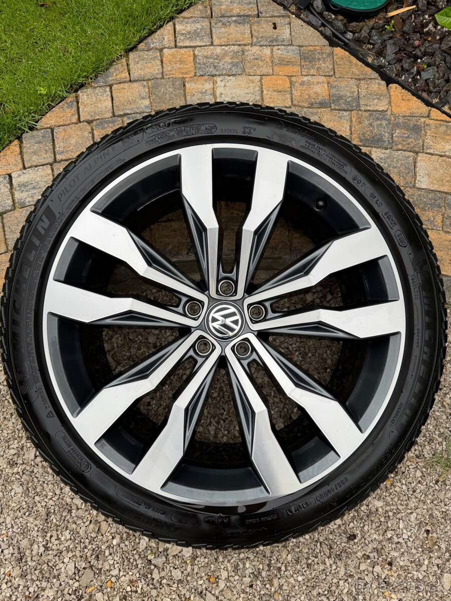 Zimne pneumatiky Michelin Pilot Alpin 5 255/40 R20