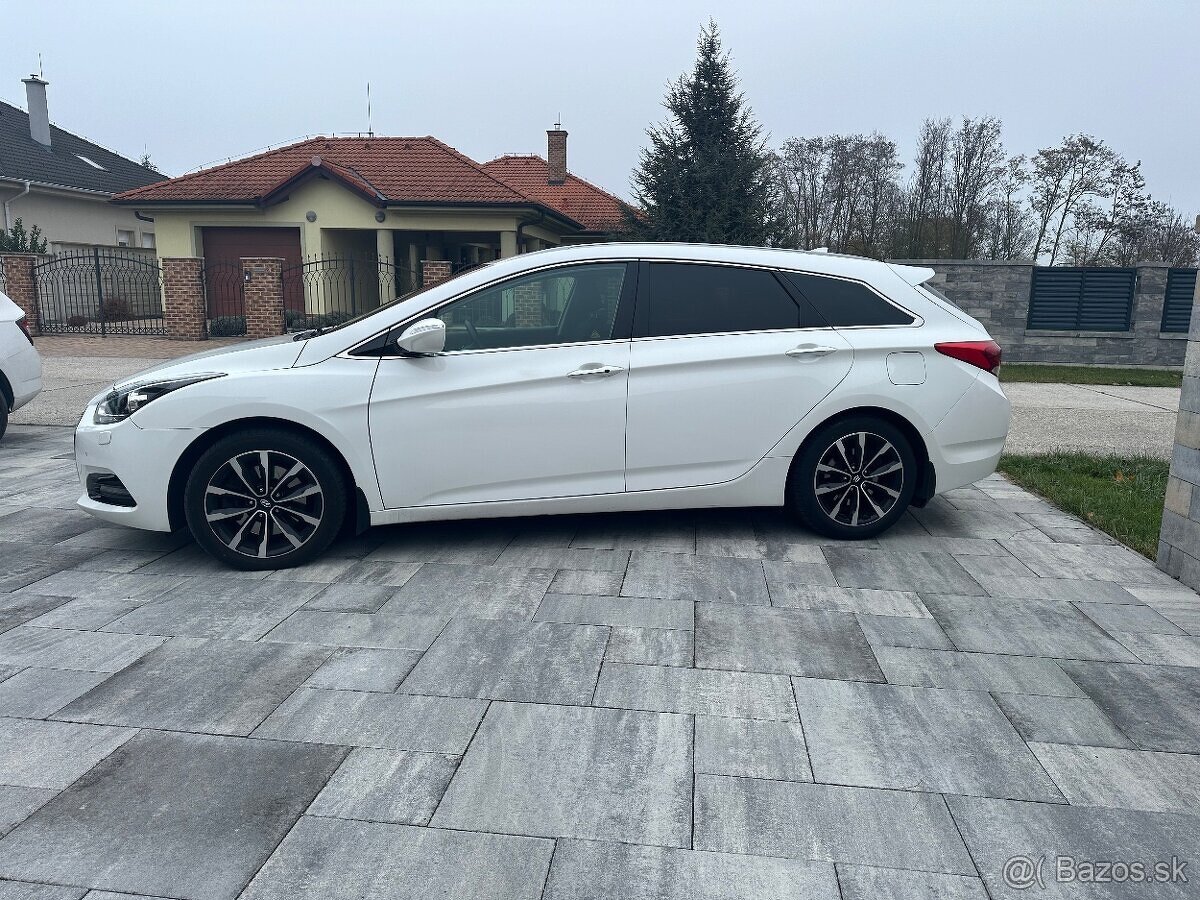 Hyundai i40 CW 1.7 CRDi Automat 104kw