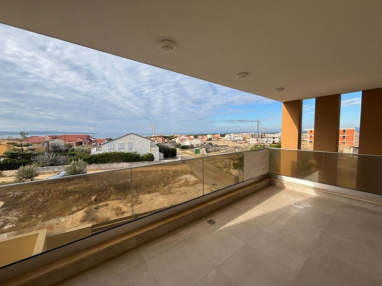 Chorvátsko-Trojizbový apartmán s výhľadom na more
