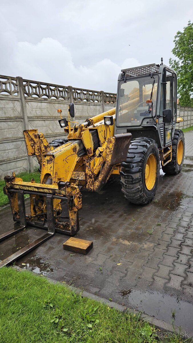 Predám teleskopický nakladač JCB 530-110