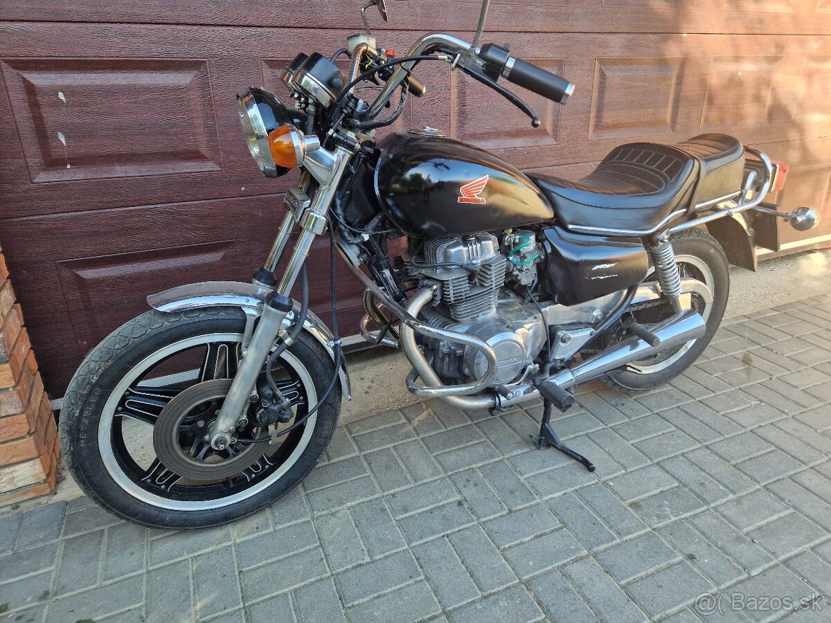 Honda CM400T