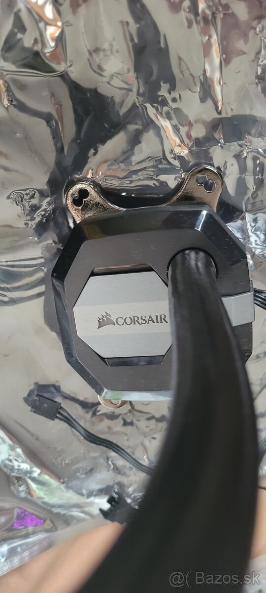 Predám vodné chladenie CORSAIR Hydro cooler H80i v2