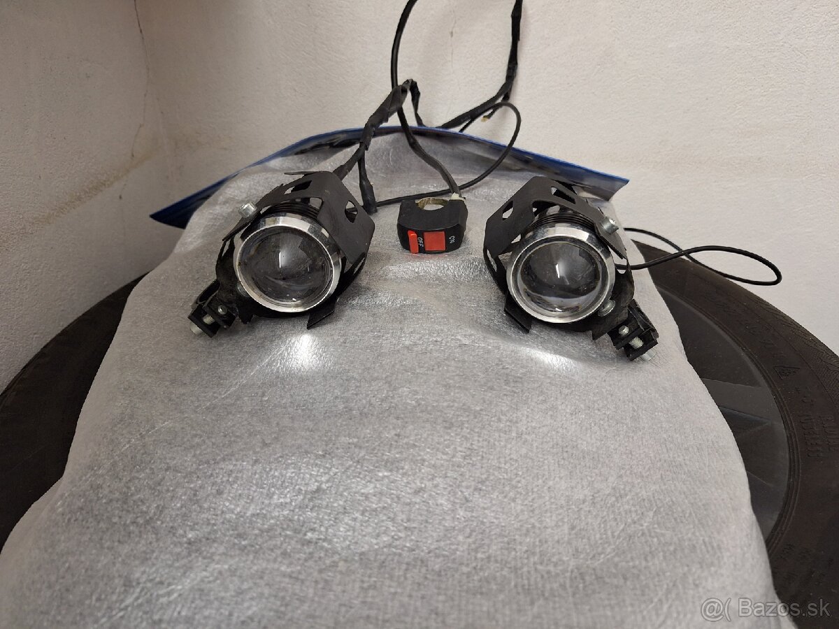 Prídavné svetlá na moto