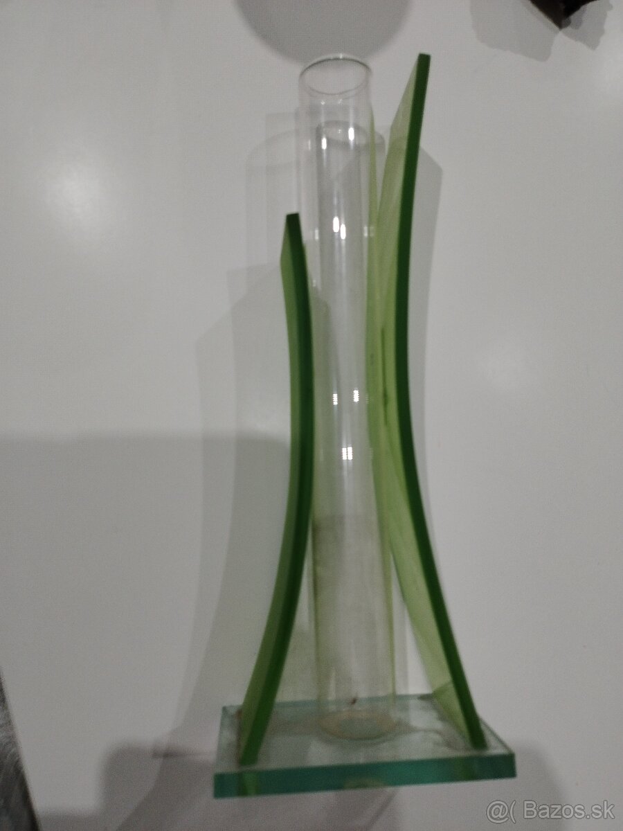 Sklenená váza