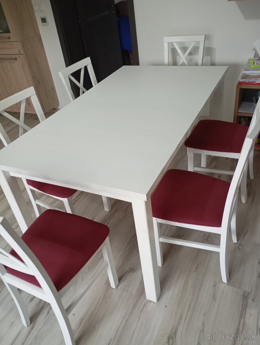 Stôl + stoličky