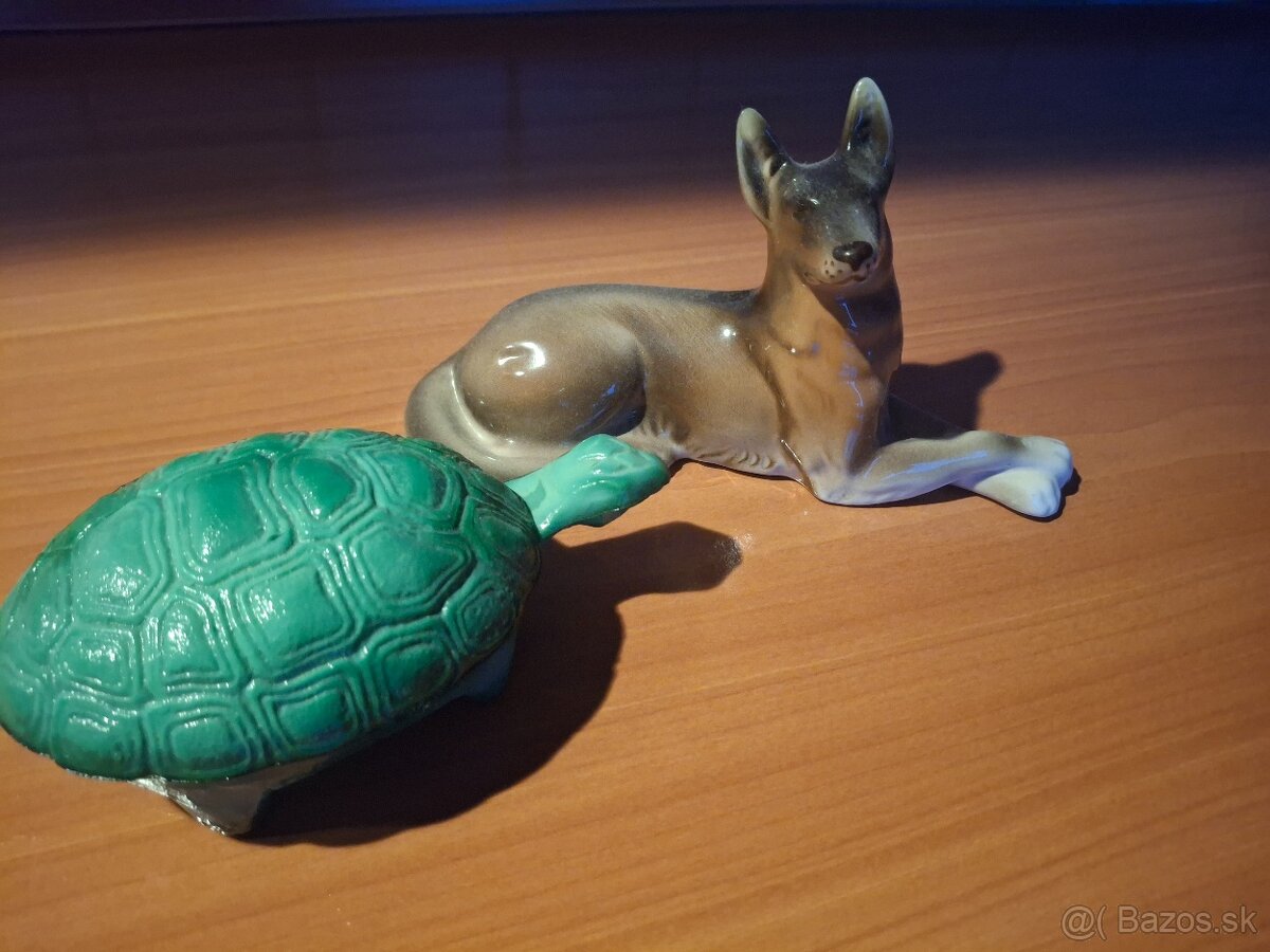 Koritnacka malachitove sklo