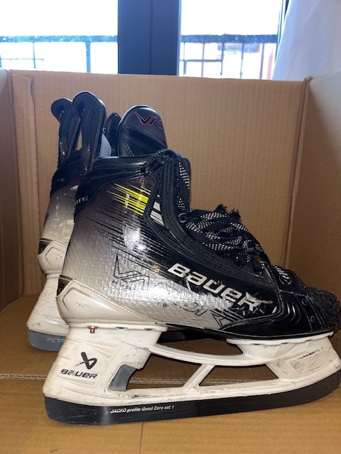 Hokejové korčule hyperlite2