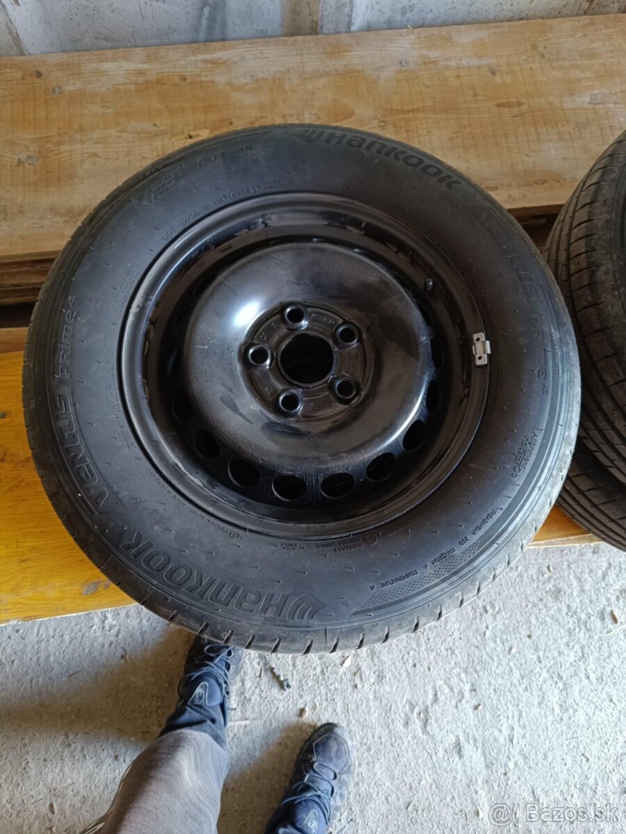 Predam letne pneu z multivan t7