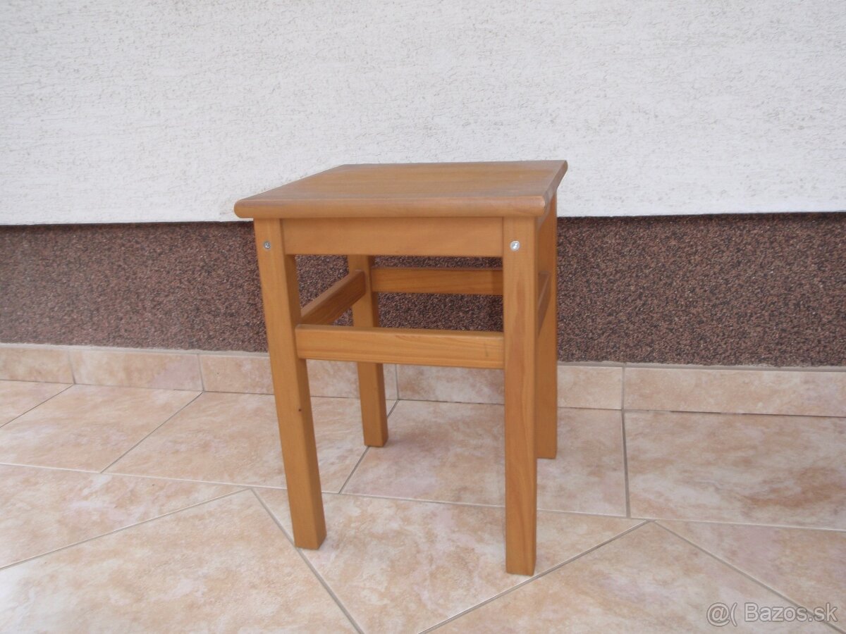 Drevená stolička IKEA