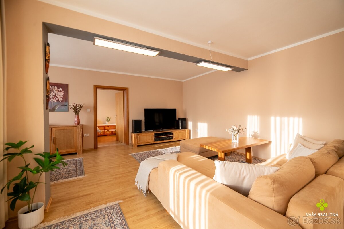 Jedinečný 3 izbový byt Pravenec, terasa, 92 m2