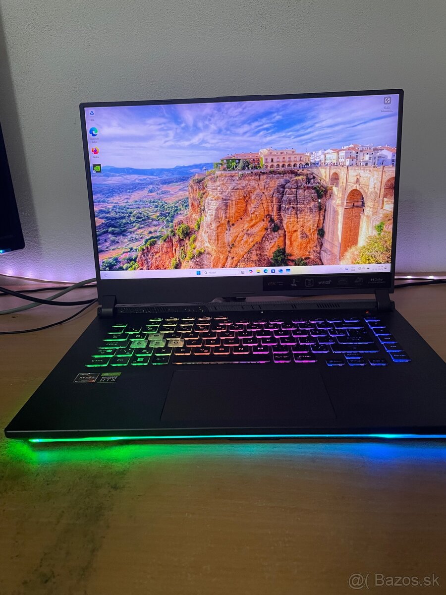 Asus ROG strix G15 G513RM