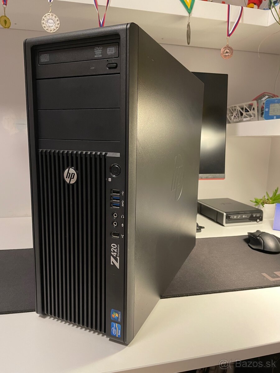 HP Z420 Workstation / 8 Jadier / 16 Vlákien / 16 Gb RAM