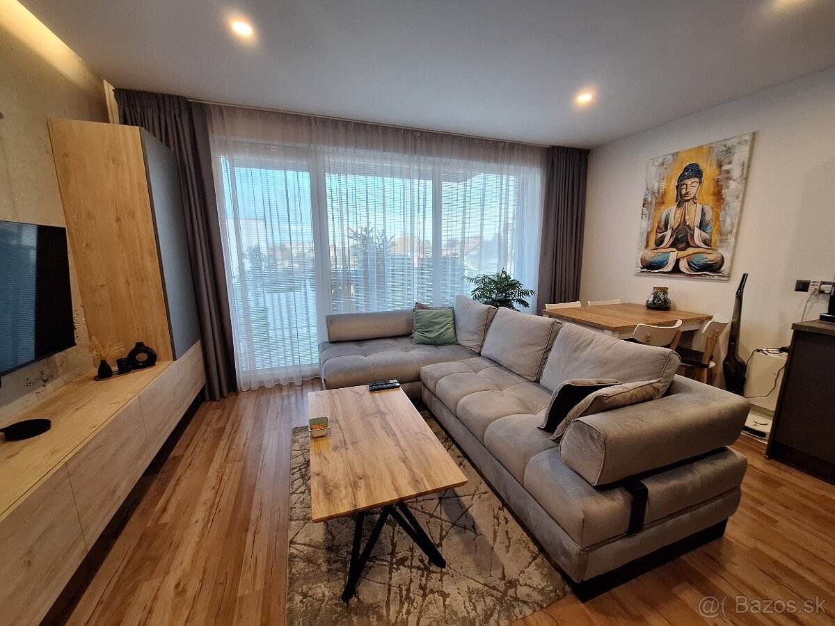 Prenájom 2-izbový byt v Senci