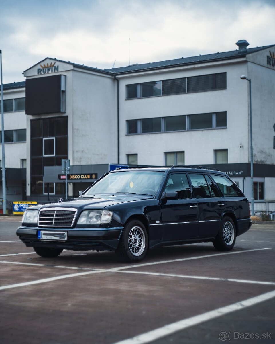 Mercedes W124 250TD